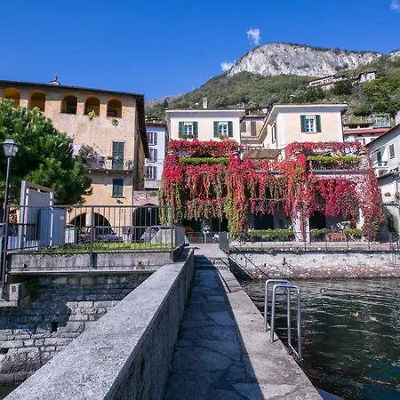 Apartament Sleeps 6 *