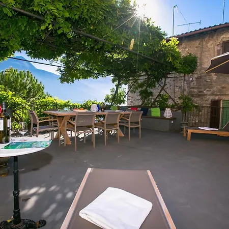 Sleeps 6 Apartament