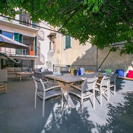 Apartament Sleeps 6