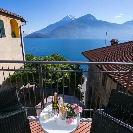 Sleeps 6 Apartament