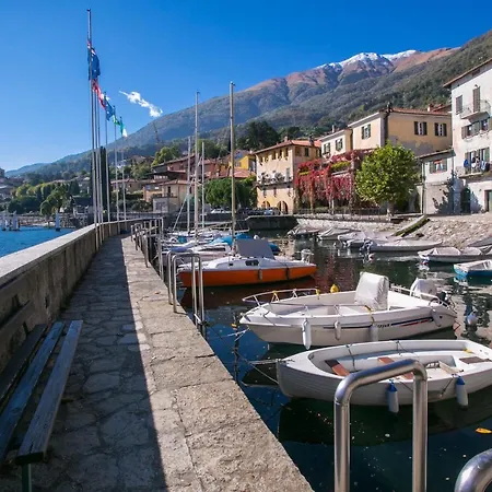 Sleeps 6 * Musso
