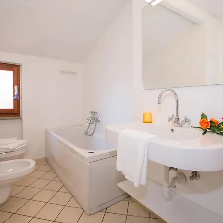 Sleeps 6 *